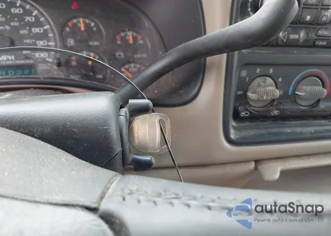 2001 Chevrolet Silverado 1500 Ls z USA, uszkodzony, nr VIN 2GCEC19T811170493